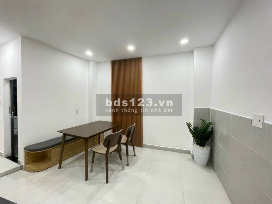 Bán nhà Thanh Đa, hiện đại sang trọng, hàng hiếm kiếm đâu ra, 1 trệt, 2 lầu đúc kiên cố