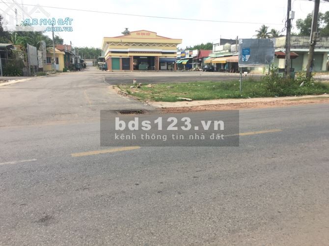 Bán gấp đất tái định cư Định Hiệp Bình Dương, lô góc gần chợ, khu công nghiệp, dân cư hiện hữu