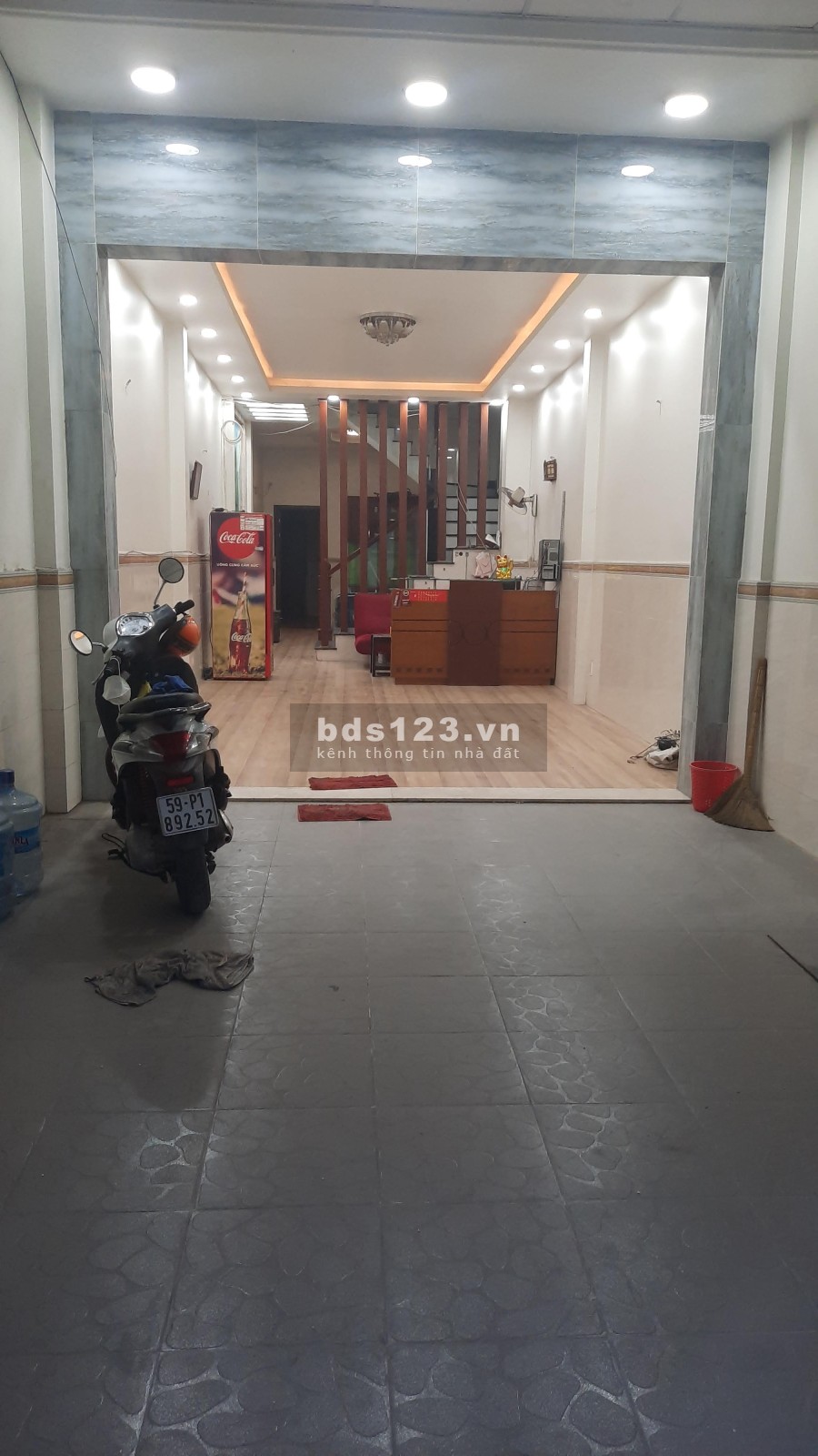 Cho thuê nhà làm Khách sạn hoặc Văn phòng. Spa.7phòng lớn . 8WC. Đường Liên khu 4-5.BHHB