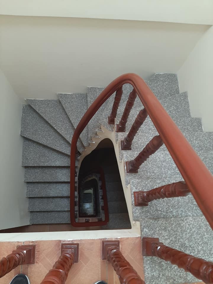 Bán nhà Tương Mai, Quận Hai Bà Trưng, diện tích sử dụng 32m2, giá bán nhỉnh 2 tỷ