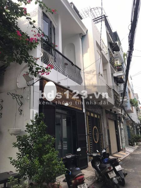 Hẻm xe hơi thông Phan Văn Trị Bình Thạnh, thẳng 1 trục ra…