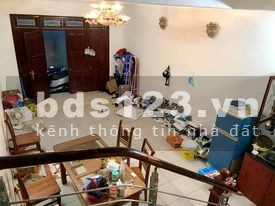 Bán gấp trong tuần nhà gần Văn Cao Ba Đình, mới đẹp ngõ rộng DT 50m2, 4 tầng chỉ 4 tỷ
