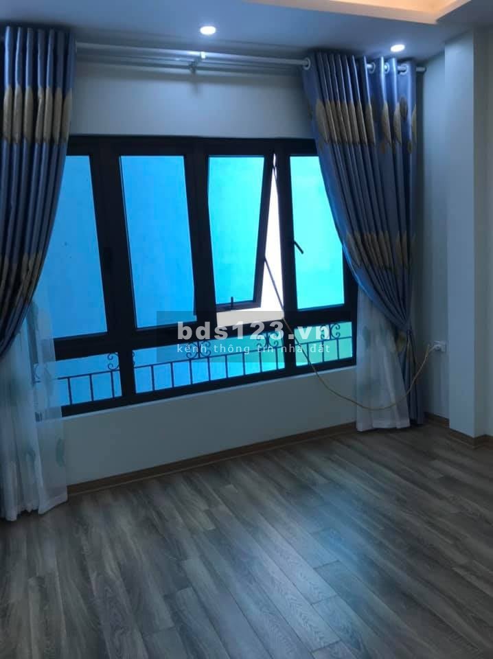 Bán nhà ngõ 28 Xuân La diện tích 41m2, 6 tầng mt 5m giá bán 8,1 tỷ Tây Hồ, có gara ô tô