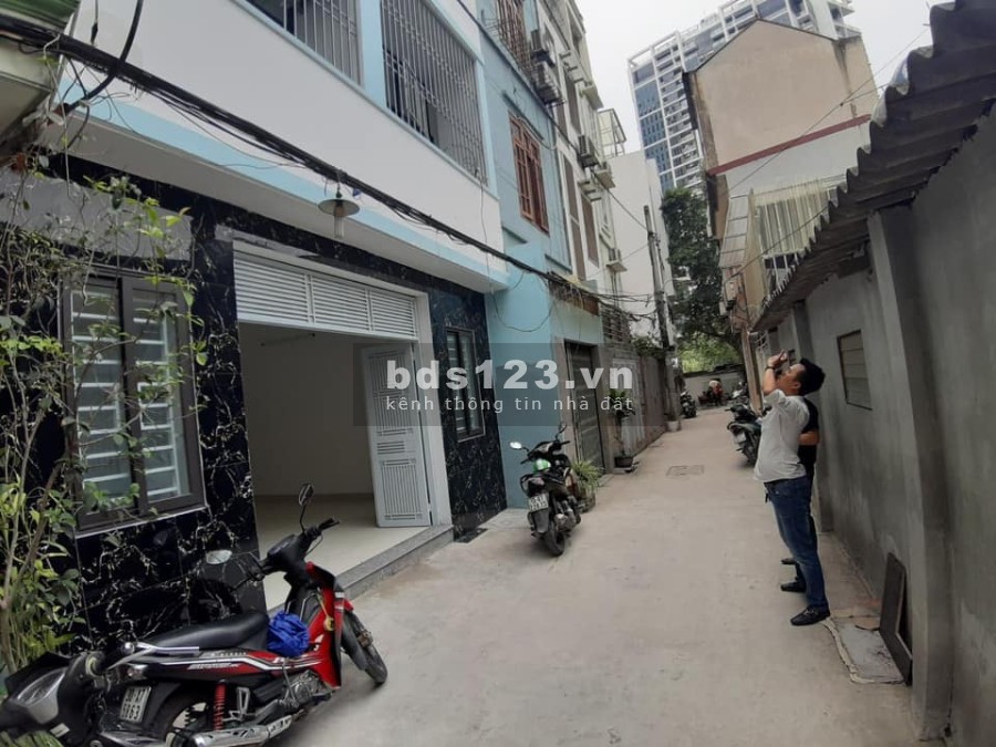 Bán toà chung cư mini ô tô đỗ cửa 33 phòng khép kín, thang máy, khu sầm uất, đầu tư sinh lời