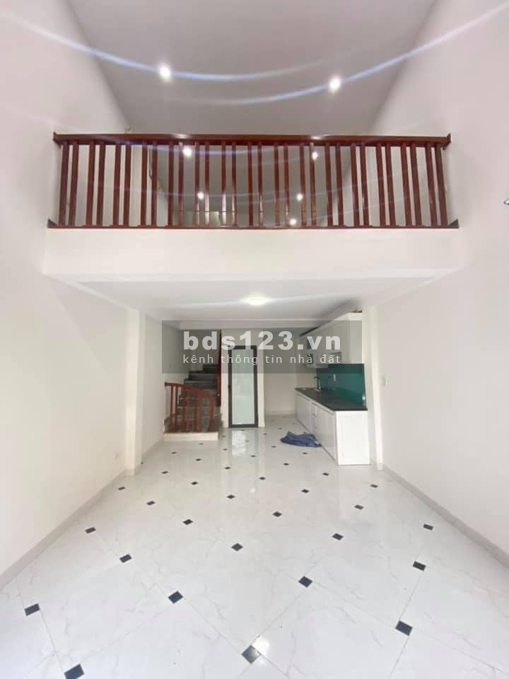 Bán nhà phố Bằng Liệt, lô góc nhà xây mới tinh cực hot chủ nhà thân thiện, đúc 5 tầng thoáng