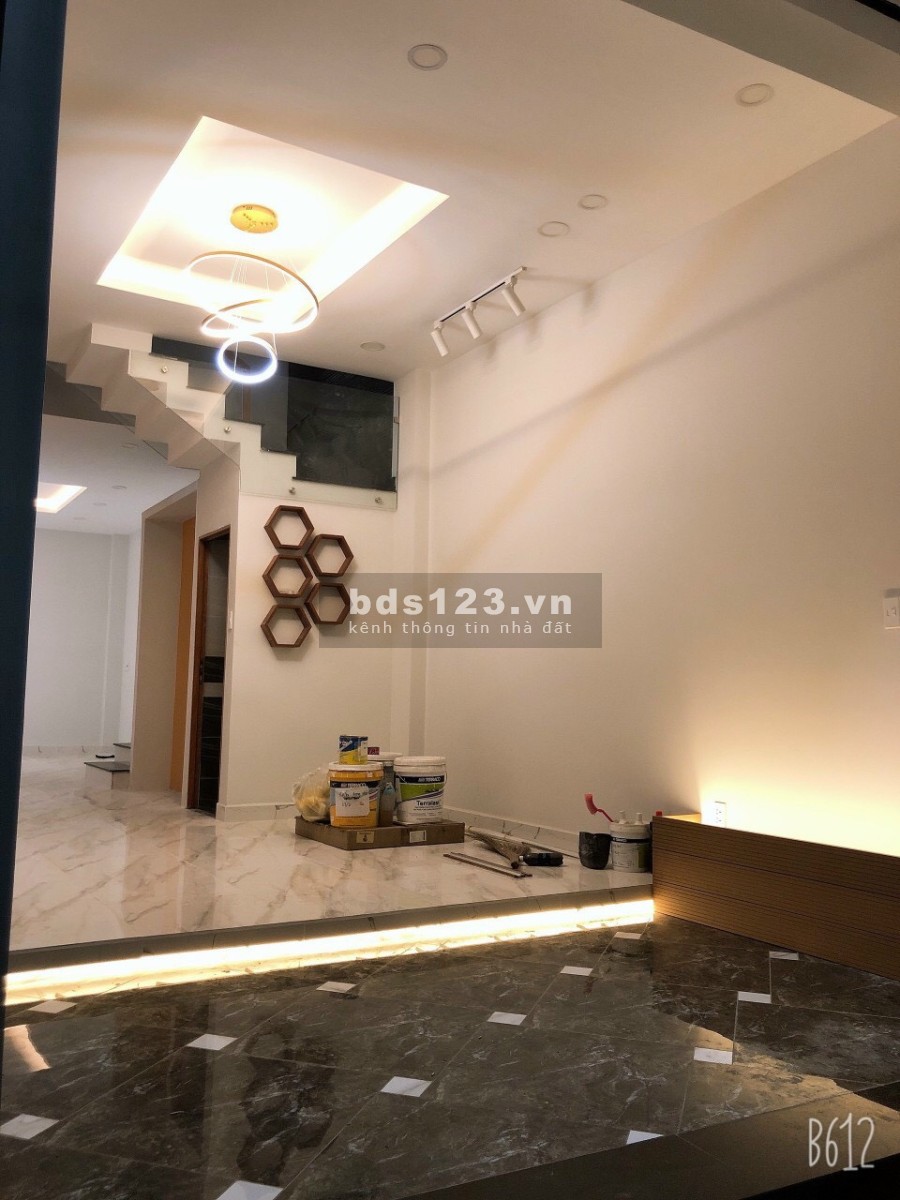 Bán gấp nhà mới xây 4x14 1 trệt 3 lầu HXH tại Võ Văn Vân P Tân Tạo Q Bình Tân