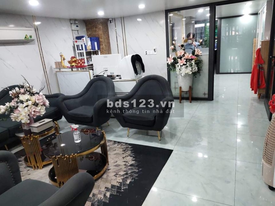 Cần bán gấp nhà mặt tiền kinh doanh Gò Vấp sổ sẵn chính chủ, hướng tốt, lhcc