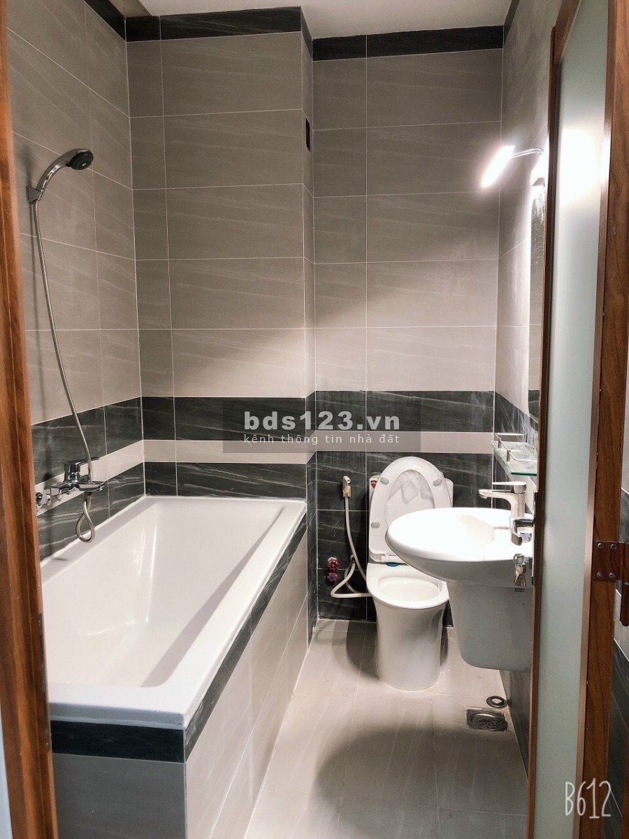 Bán gấp nhà mới xây 4x14 1 trệt 3 lầu HXH tại Võ Văn Vân P Tân Tạo Q Bình Tân