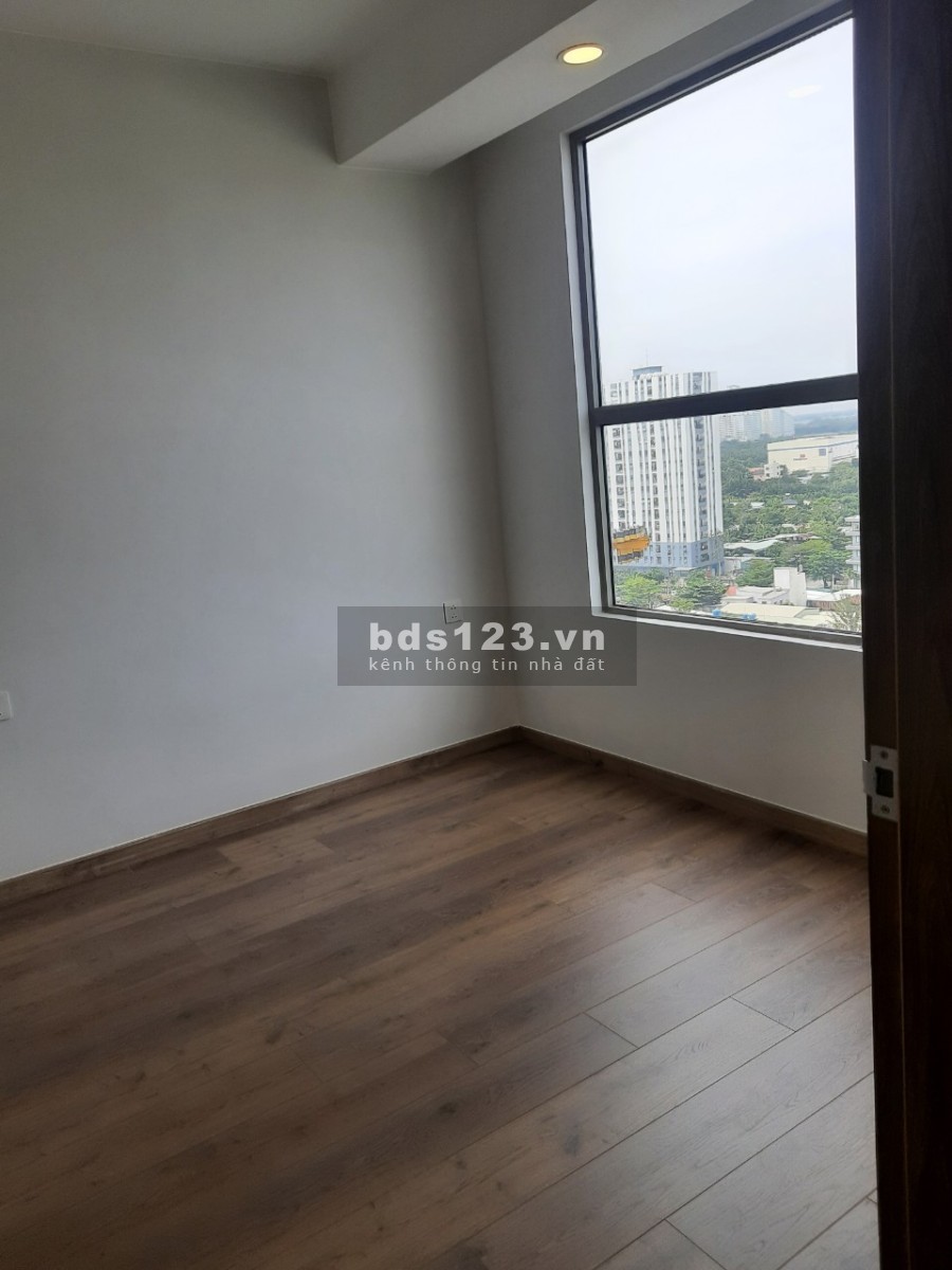 Cần bán gấp căn hộ SKY89 dtsd 89m2 (2PN), tầng 12 căn góc. LH: 0909808704/ 0934836827