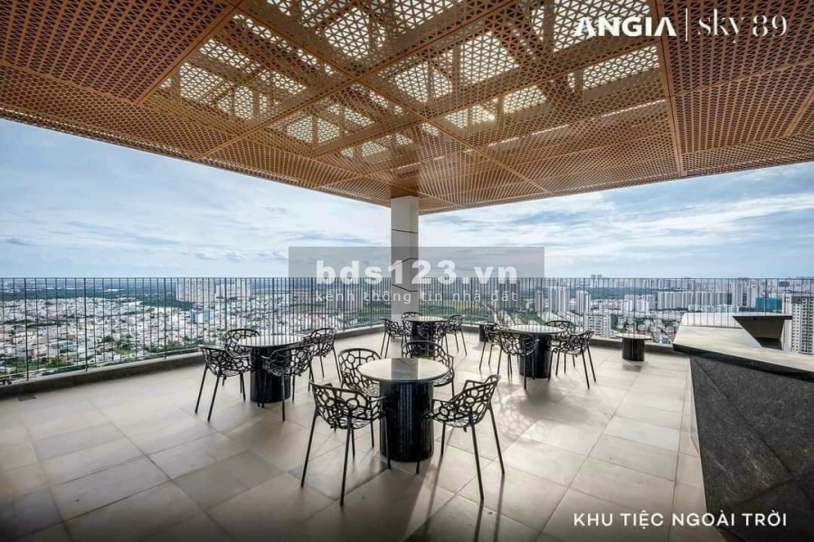 Cần bán gấp căn hộ SKY89 dtsd 89m2 (2PN), tầng 12 căn góc. LH: 0909808704/ 0934836827