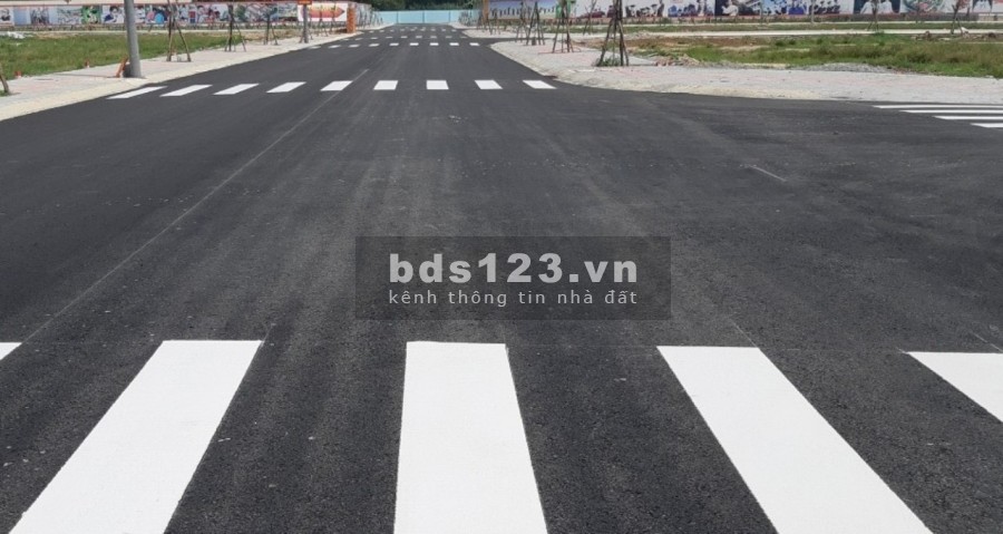 Đất ngộp sau dịch ngân hàng giải ngân, pháp lí chính chủ, bàn giao đầy đủ giấy tờ, khu dân trí