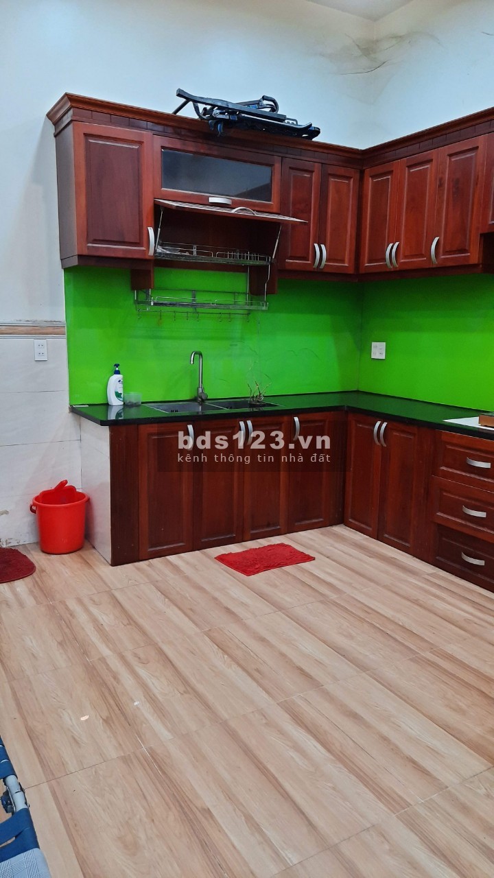 Cho thuê nhà làm Khách sạn hoặc Văn phòng. Spa.7phòng lớn . 8WC. Đường Liên khu 4-5.BHHB