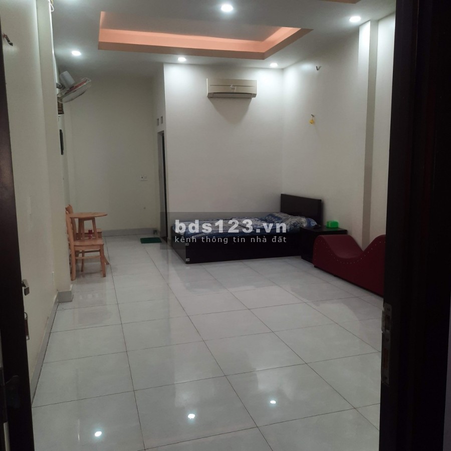 Cho thuê nhà làm Khách sạn hoặc Văn phòng. Spa.7phòng lớn . 8WC. Đường Liên khu 4-5.BHHB