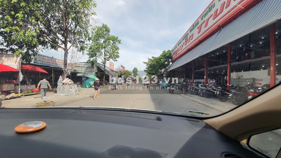 Bán dãy trọ kín phòng trong khu chợ dân sinh như hình liên hệ 0967745969, giá tốt tiện đầu tư