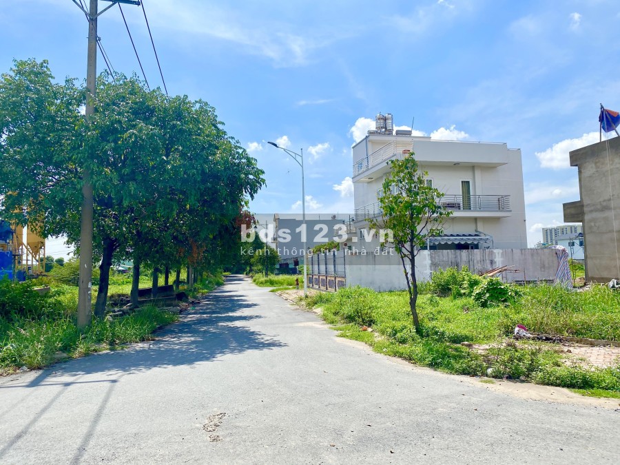 Bán nhanh lô đất 220m2, ngay khu dân cư Vĩnh Phú, khu bờ sông thoang mát, giá 30 triệu/m2