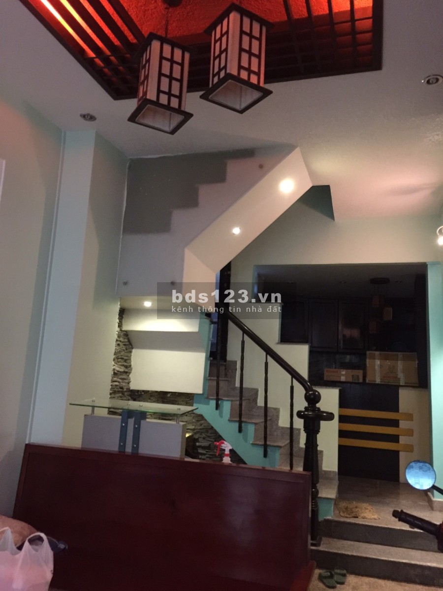 Nhà bán Quận 1 đường Nguyễn Hữu Cầu, giá 6.4 tỷ liên hệ 0932163453, sổ chính chủ