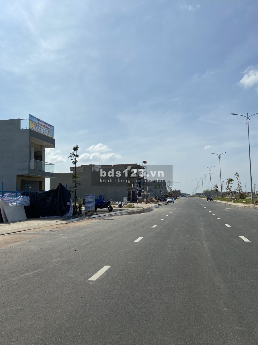 Bán đất khu tái định cư Lộc An Bình Sơn sổ sẵn trục đường chính giá bán 6.5 tỷ, sổ sẵn