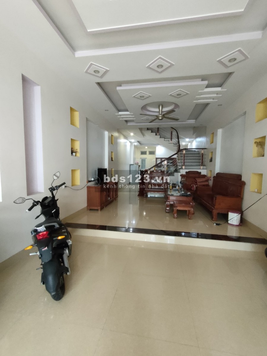 Bán nhà đường Nguyễn Khang, thành phố Lào Cai liên hệ xem nhà 0358081293 gá 2.55 tỷ