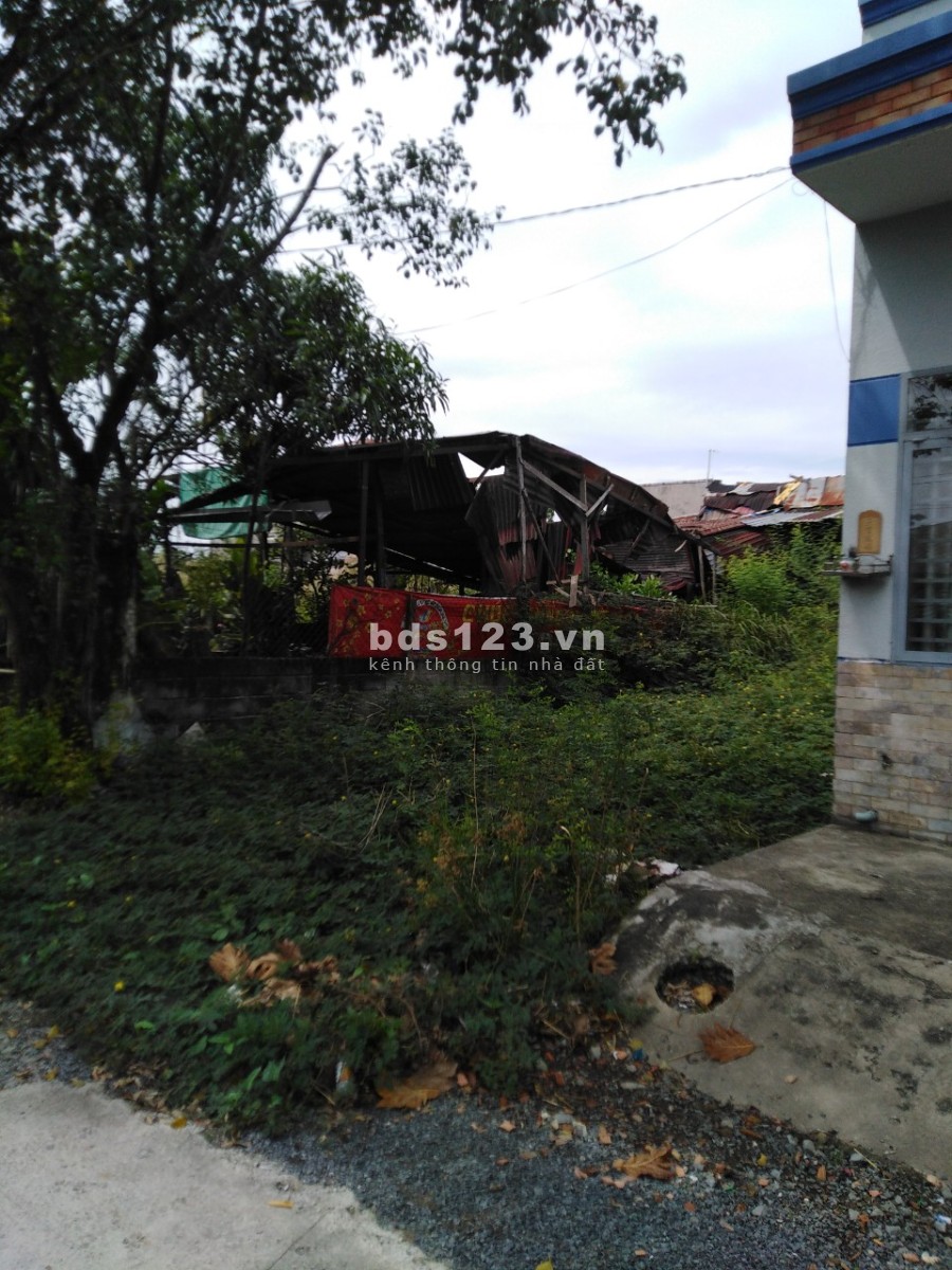 Chính chủ cần bán gấp lô đất thổ cư sổ hồng riêng, giá bán 1.35 tỷ, sổ sẵn, pháp lý chính chủ