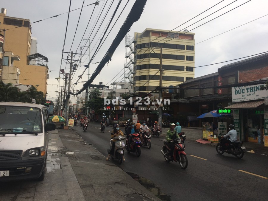 Chính chủ cần cho thuê gấp căn góc 2 mặt tiền Âu Cơ giá rẻ 18 triệu/tháng, lhcc