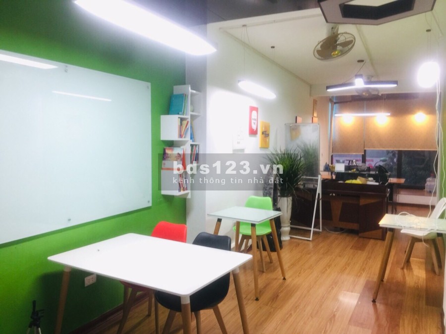 Cho thuê văn phòng mặt tiền đường giá rẻ 5 triệu/tháng, đầy đủ công năng, giá tốt, lhcc