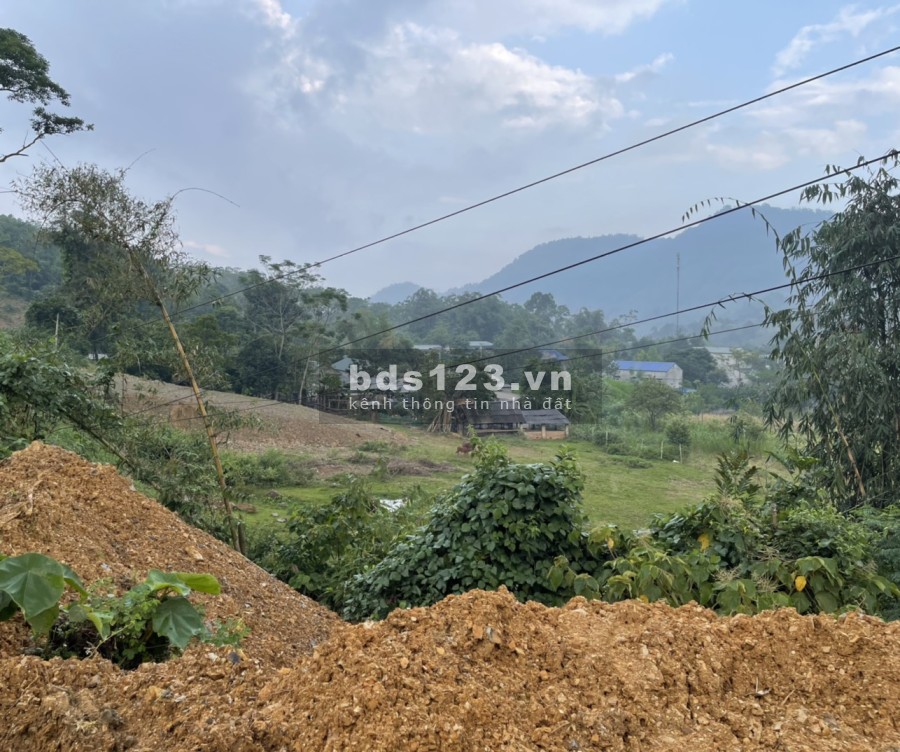 Bán đất Tu Lý, Đà Bắc Hoà Bình, mặt tiền đường Tỉnh lộ 433 mặt tiền 10m, tổng dt 300m2