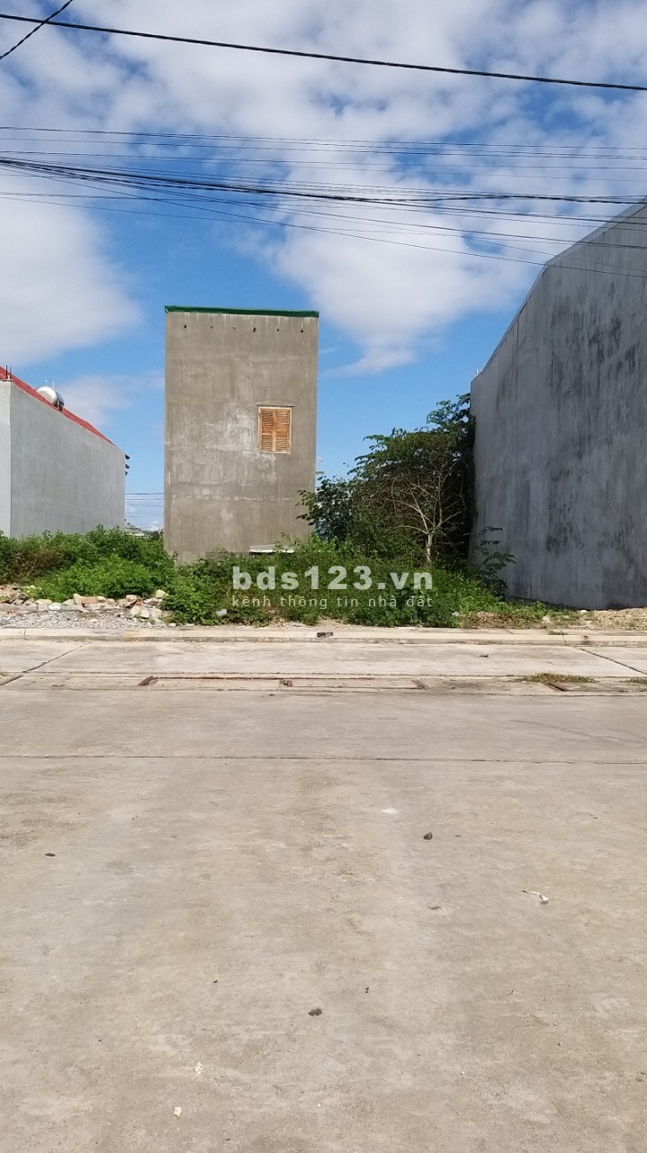 Bán đất khu tái định cư Hòn Rớ 2 phía sông mát mẻ cả ngày lh 0907901572 vị trí đắc địa