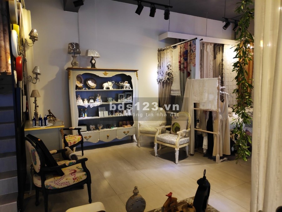 Cho thuê nhà phố mặt tiền tiện làm showroom, văn phòng, kinh doanh tại SALA Quận 2 7500$