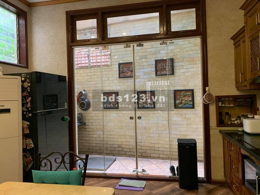 Bán nhà đẹp Cầu Giấy - Nguyễn Thị Định, tiện ích vô vàn, 5 tầng 72m2 giá 19 tỷ