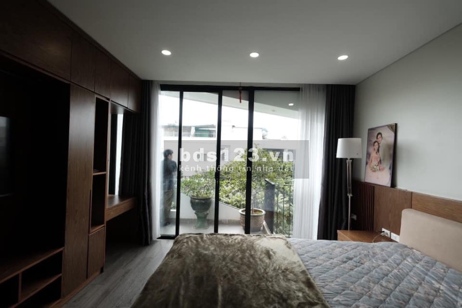 Bán nhà Trung Văn diện tích 45m2, lô góc 3 thoáng, ô tô đỗ ngày đêm, giá bán 6.3 Tỷ