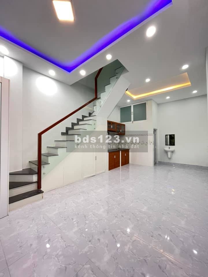 Nhà đẹp giá tốt hẻm xe hơi 4 tấm Phạm Văn Hai Quận Tân Bình giá bán 5ty5 kiến trúc nhà đẹp