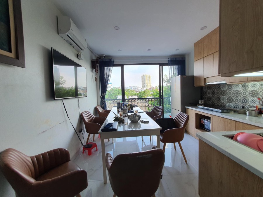 Nhỉnh 3 tỷ có nhà Tây Sơn đúc kiên cố 4 tầng diện tích sử dụng 40m2, 3 bước ra phố