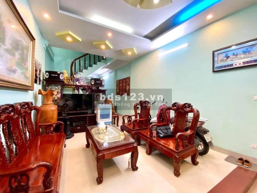 Bán nhà Văn Quán 4 tầng vị trí hiếm, ngõ ô tô tránh đường 19/5 33m2 bán 2,65 tỷ.