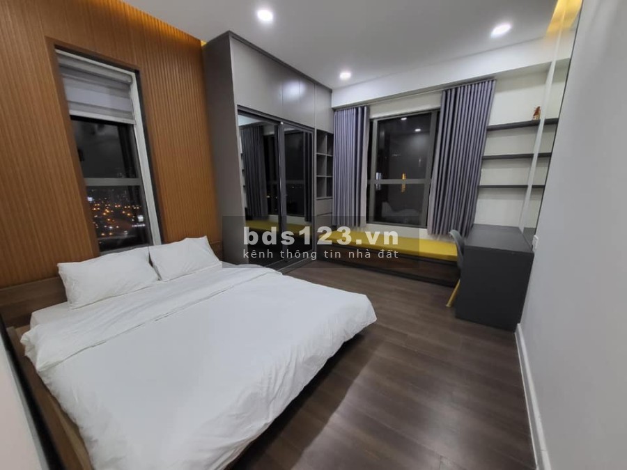 Ban căn 3PN 96m2 The Sun Avenue đầy đủ nội thất, ban công Đông Nam, view sông Sài Gòn. Giá 5.5 tỷ