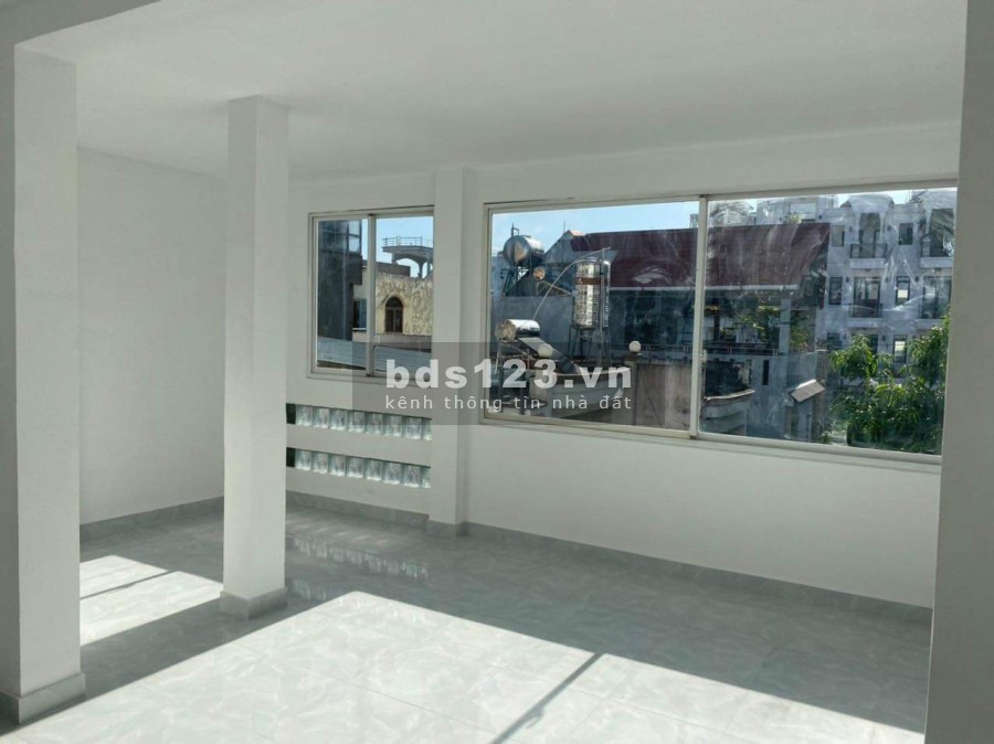 Cần bán gấp nhà hẻm xe hơi giá tốt, có lời ngay khi mua giá bán 11.2 tỷ thương lượng
