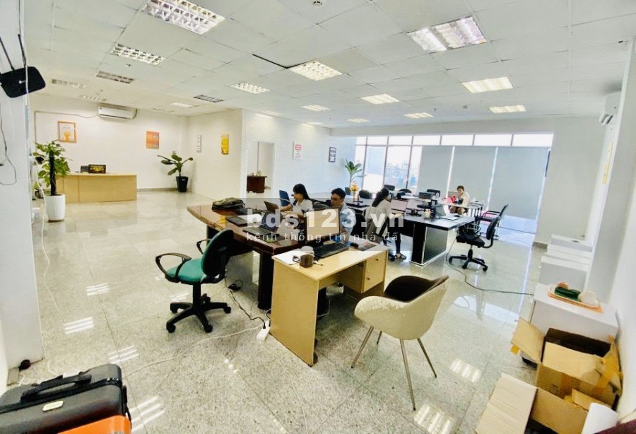 Cho thuê Văn Phòng 65m2 giá chỉ 8 triệu tại Phố Nguyễn Trãi, Thanh Xuân. (Làm ngoài giờ thoải mái)