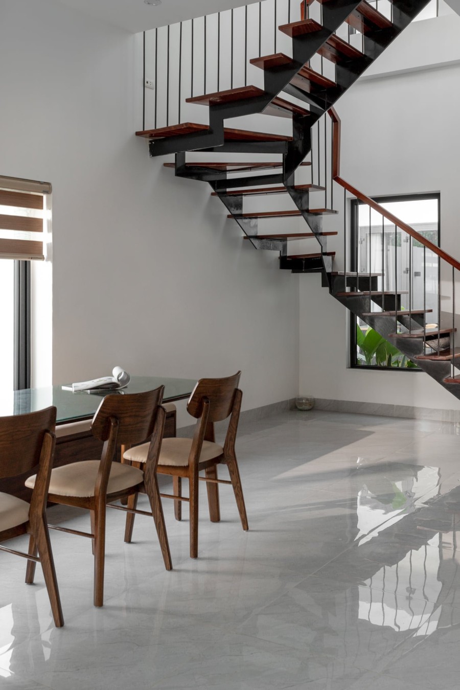 Mặt phố lô góc kinh doanh đỉnh ô tô tránh vỉa diện tích 45m2 giá 13.5 tỷ Nguyễn Khang