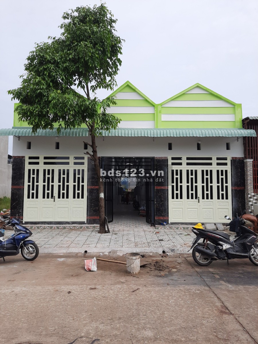 KẸT TIỀN CẦN BÁN GẤP 2 DÃY NHÀ TRỌ MỚI XÂY, NGAY KCN VIỆT - SING, DÂN CƯ ĐÔNG ĐÚC, ĐANG THU NHẬP