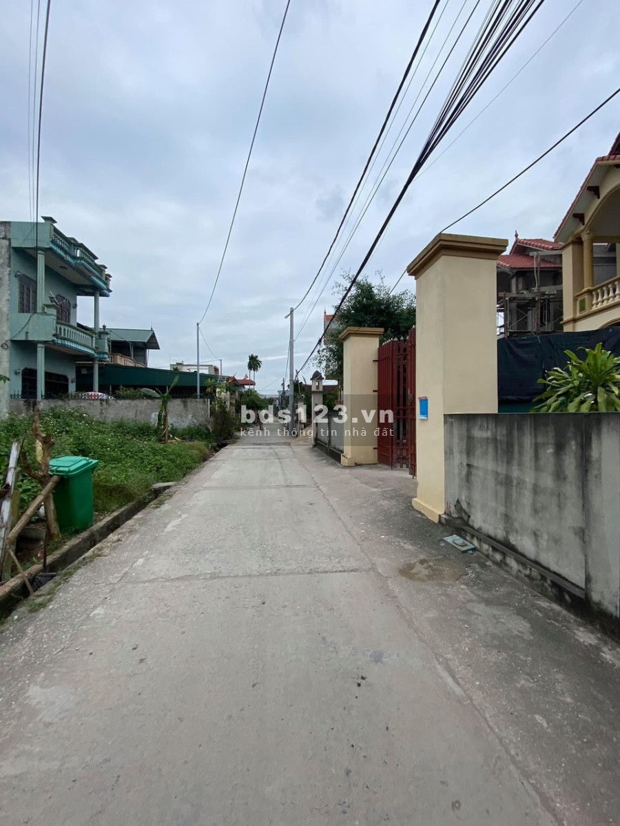 Cần tiền bán gấp lô đất siêu đẹp xóm thôn Nghiêm Xá, cách khu công nghiệp 1km