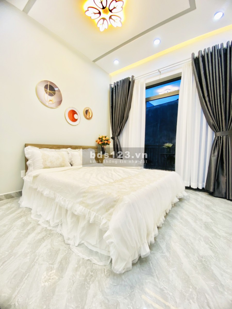 Chính chủ bán nhà cách đường Huỳnh Tấn Phát 50m, Phường Tân Thuận Đông, Quận 7