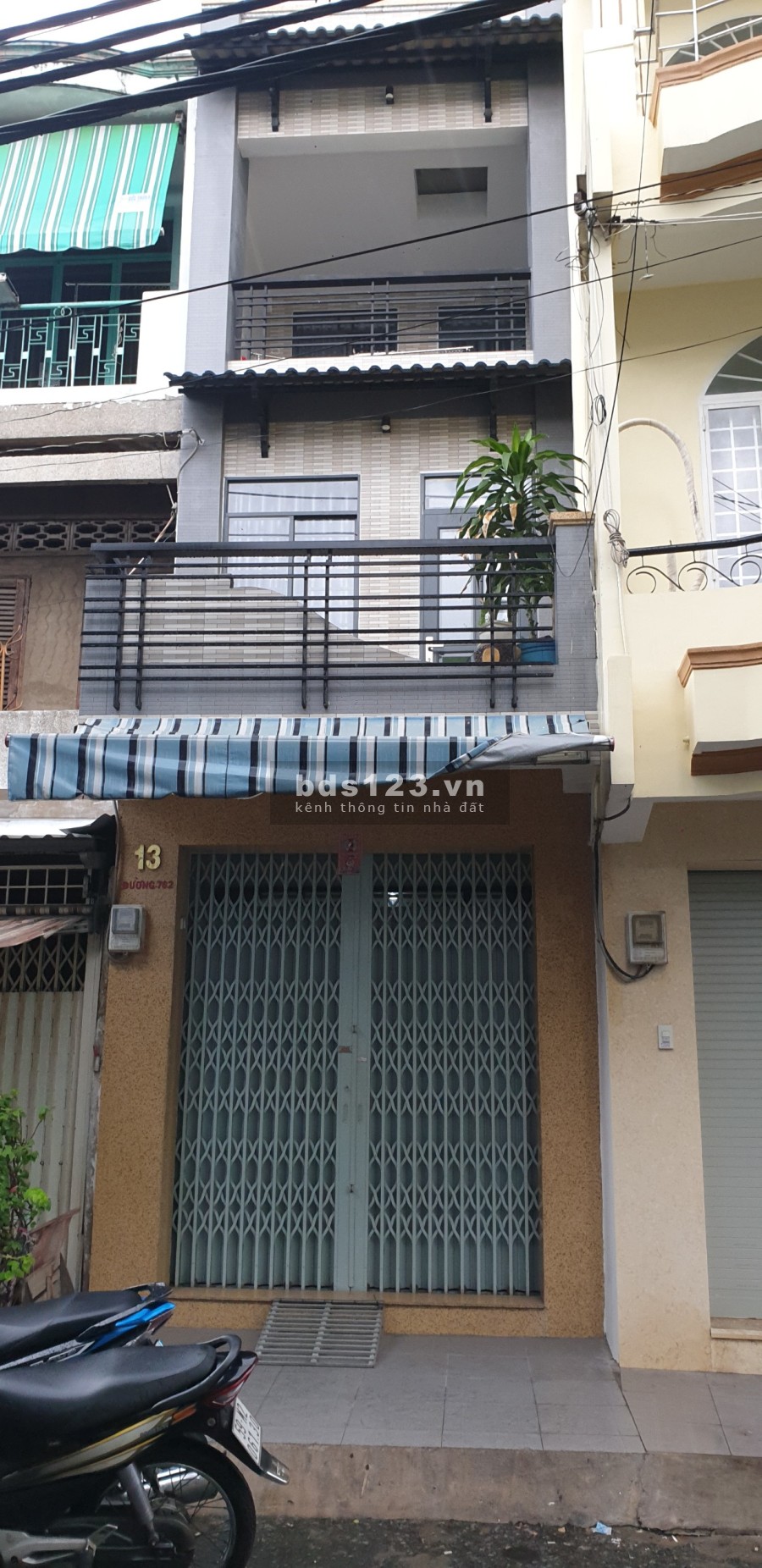 Tim nữ ở ghép trong nhà nguyên căn Quận 11 giá bao rẻ 1.3 triêu/tháng, có ban công