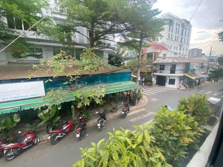 Bán nhà nhỏ siêu sang đường số 13, diện tích 4x16m, giá bán 5 tỷ 4 thương lượng khu dân cư