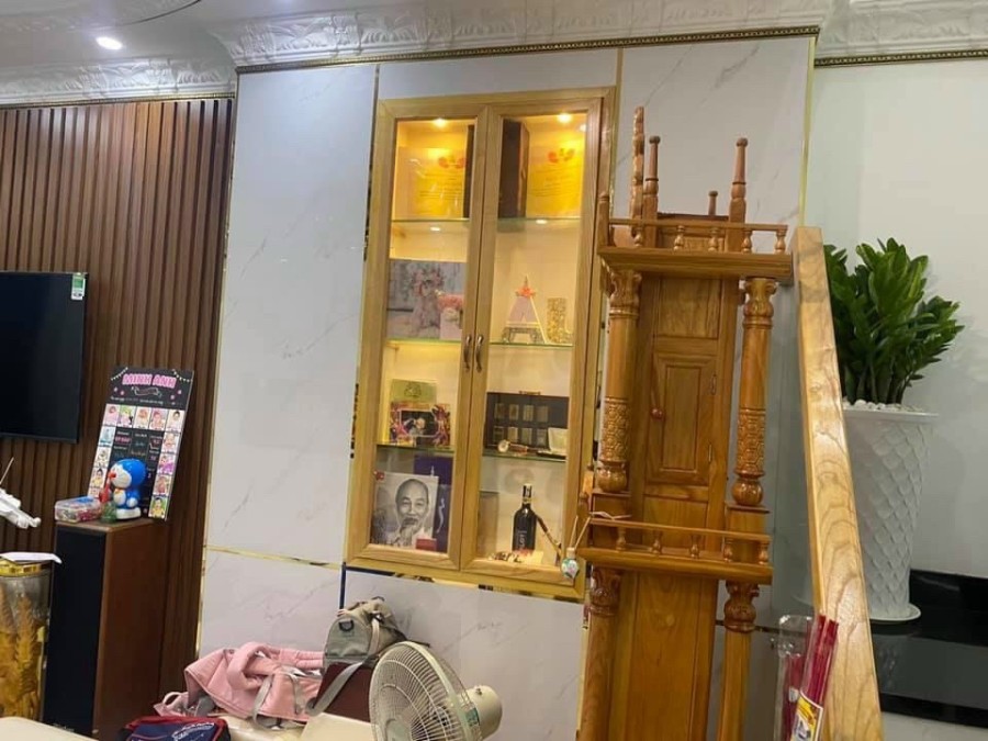 Bán nhà nhỏ siêu sang đường số 13, diện tích 4x16m, giá bán 5 tỷ 4 thương lượng khu dân cư