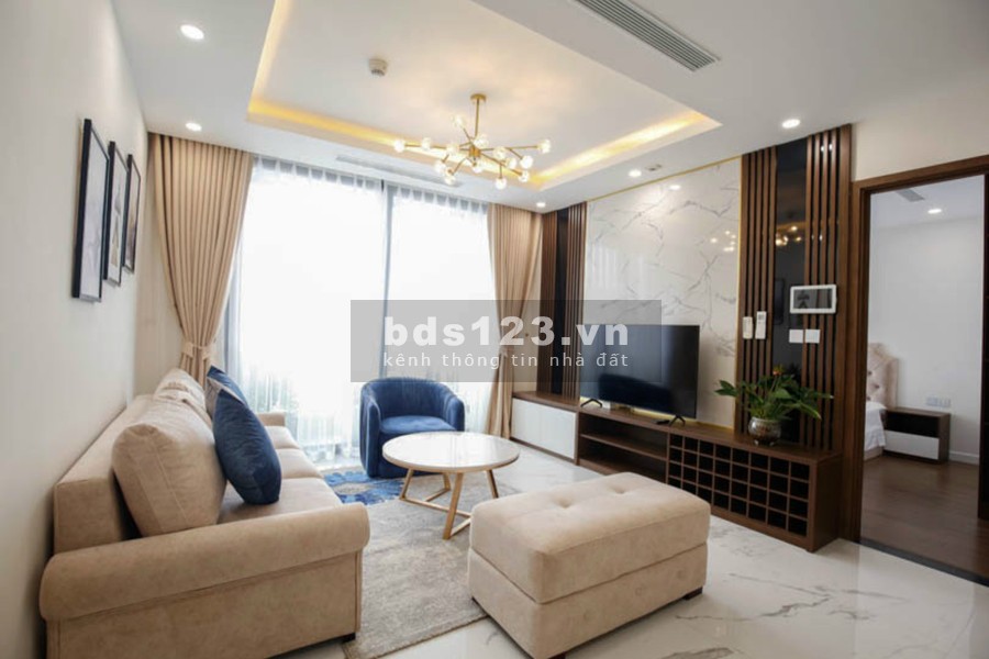 Cần bán căn hộ ở CC Rivera Park - 69 Vũ Trọng Phụng, 72m2 có 2 PN 2 WC, nhà mới 100%. LH E Linh ạ