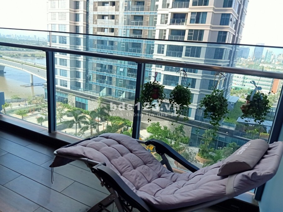 Cho thuê căn hộ 3 phòng ngủ, cao cấp giá rẻ nhất Sunwah Pearl tiện ích nội khu đầy đủ