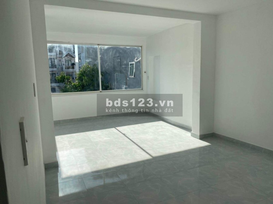 Cần bán gấp nhà hẻm xe hơi giá tốt, có lời ngay khi mua giá bán 11.2 tỷ thương lượng