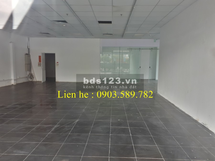 Cho thuê mặt bằng shophouse khối đề toa nhà FLC 36 Phạm Hùng, giá 50 triệu/tháng