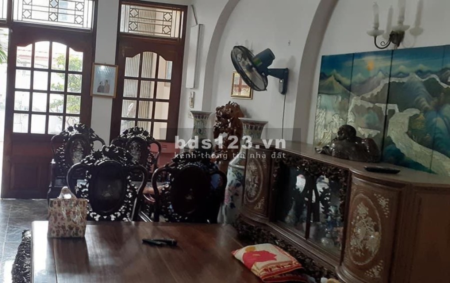 (Gò Vấp)Bán biệt thự đẹp, giá cực tốt, hẻm bự Nguyễn Văn Lượng, dtsd 200m2, 3 tầng, giá 18.5 tỷ