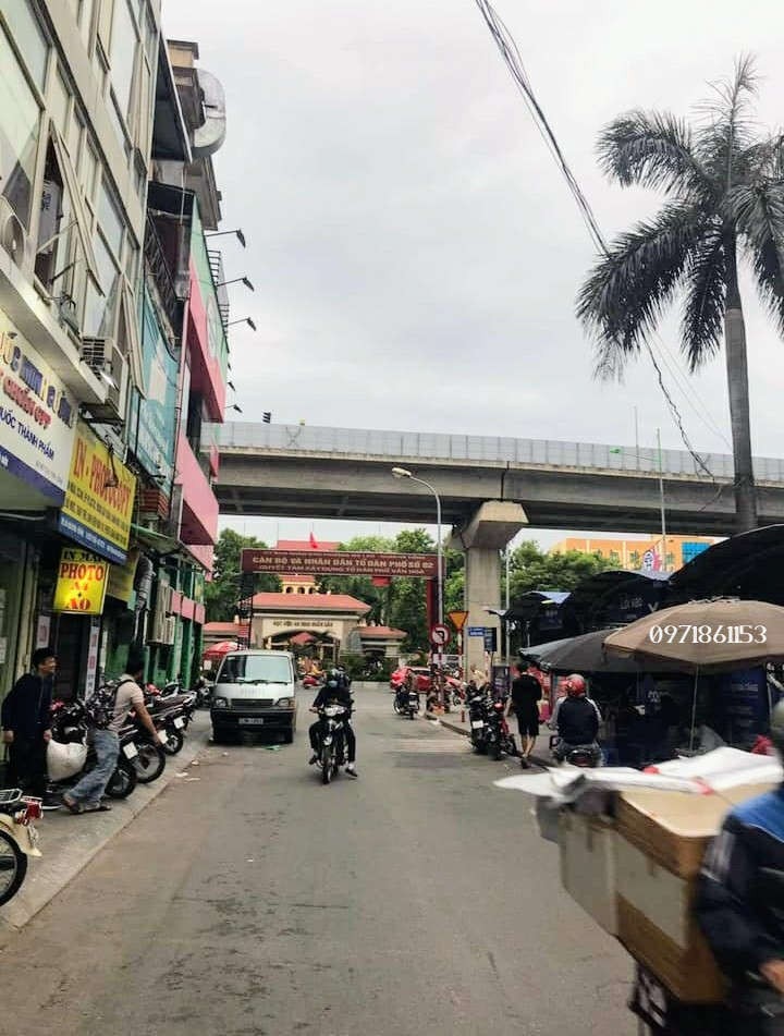 Nhà đẹp mặt phố An Hòa Mỗ Lao, 7 tầng thang máy, sổ đỏ nở hậu, 2 mặt tiền kinh doanh sầm uất!