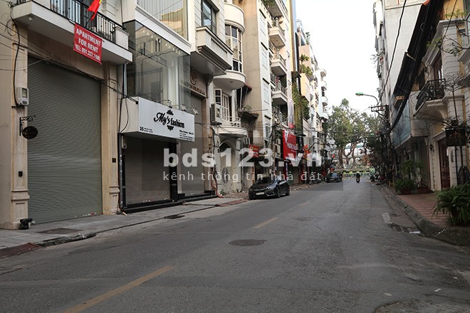 Cần bán nhà Quận Ba Đình, diện tích sử dụng 42m2, đúc kiên cố giá bán 3 tỷ, liên hệ 0913230704